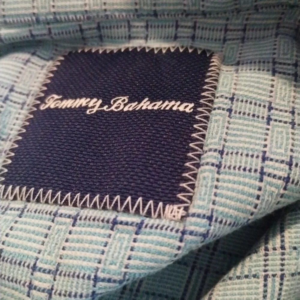 Tommy Bahama Men's Button Up Shirt Size L 100% Silk Short Sleeve Beach Casual‎ - Picture 6 of 7
